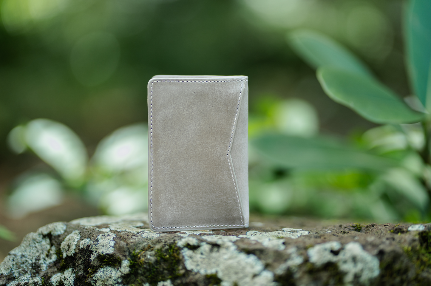 Lanikai Cardholder Wallet