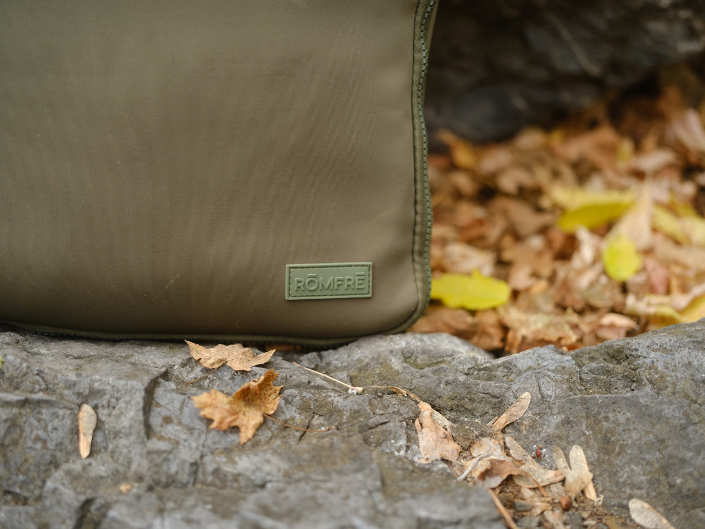 Roam Līte Neoprene CPAP Travel Bag