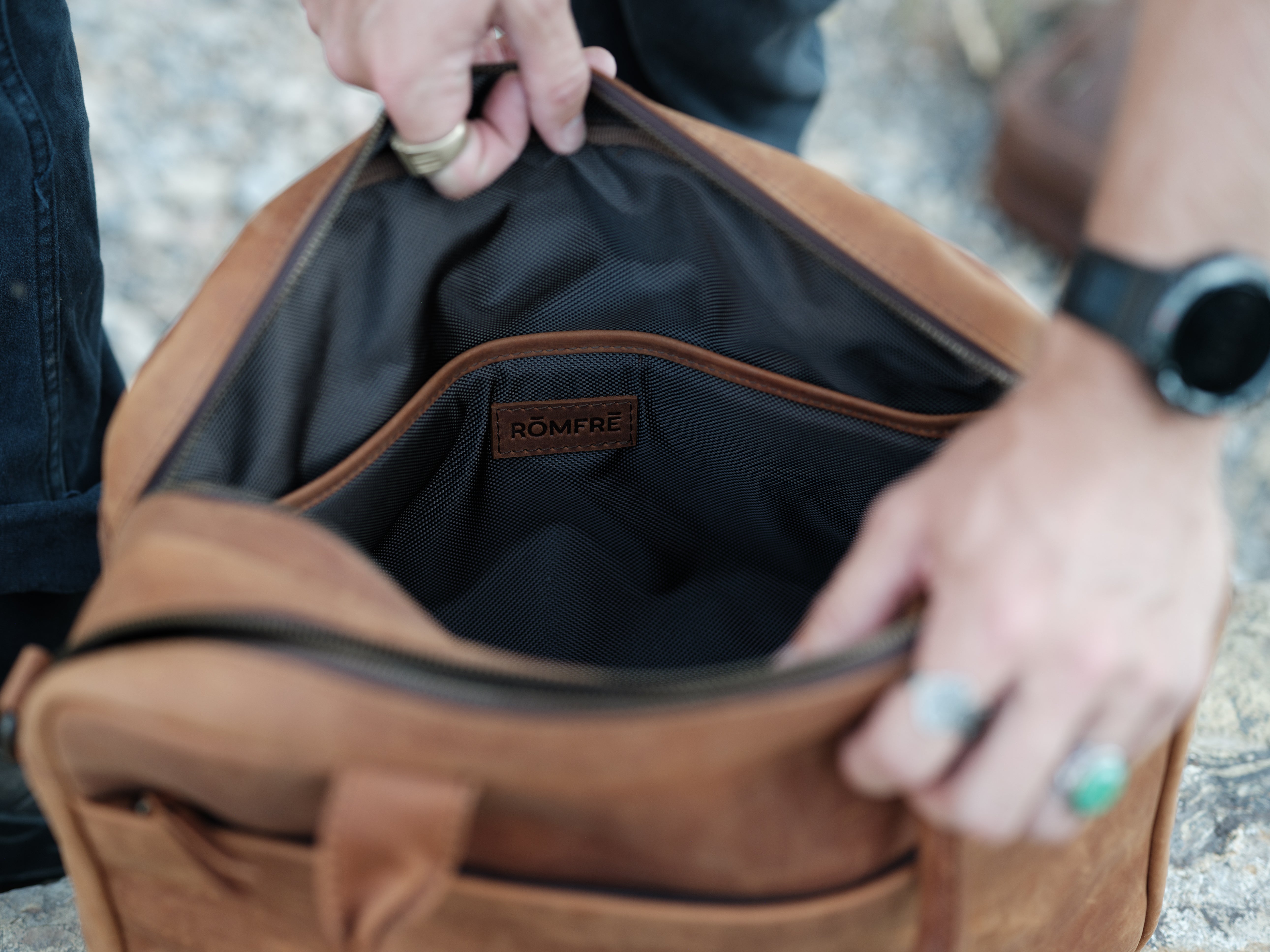 Leather Pilot Bag – Rōmfrē Travel Co.