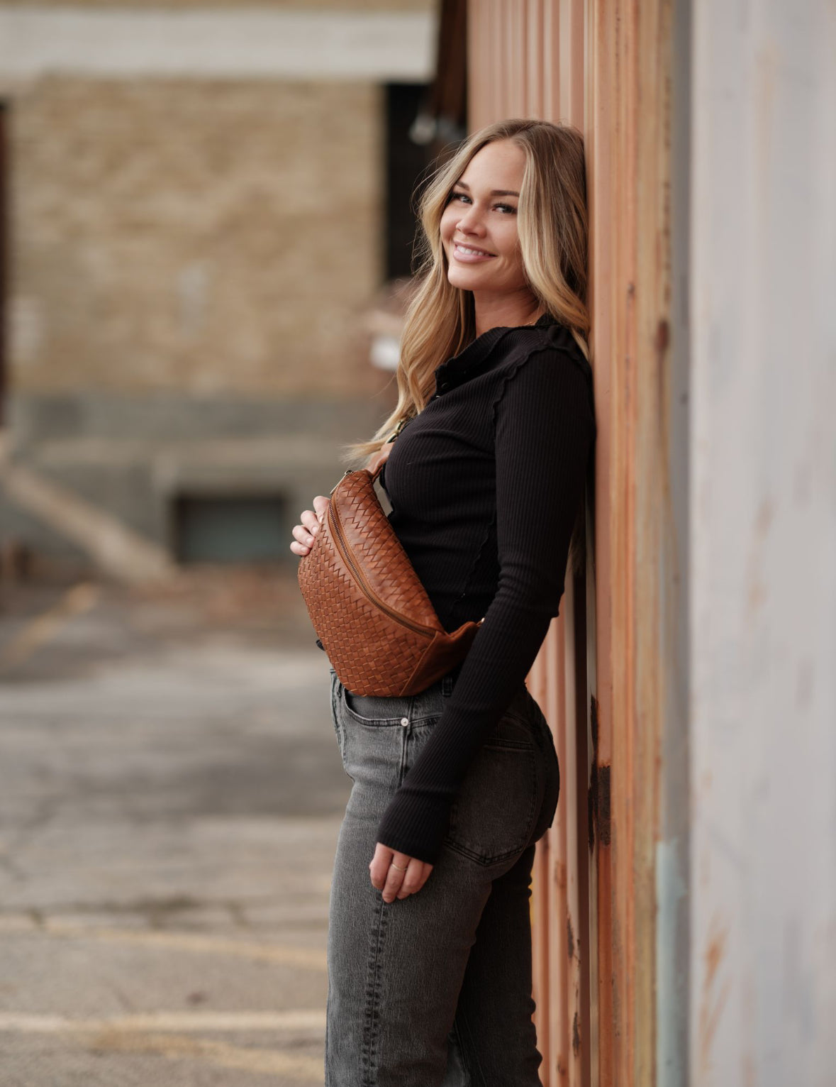 Haleiwa Woven Leather Crossbody Bag – Rōmfrē Travel Co.