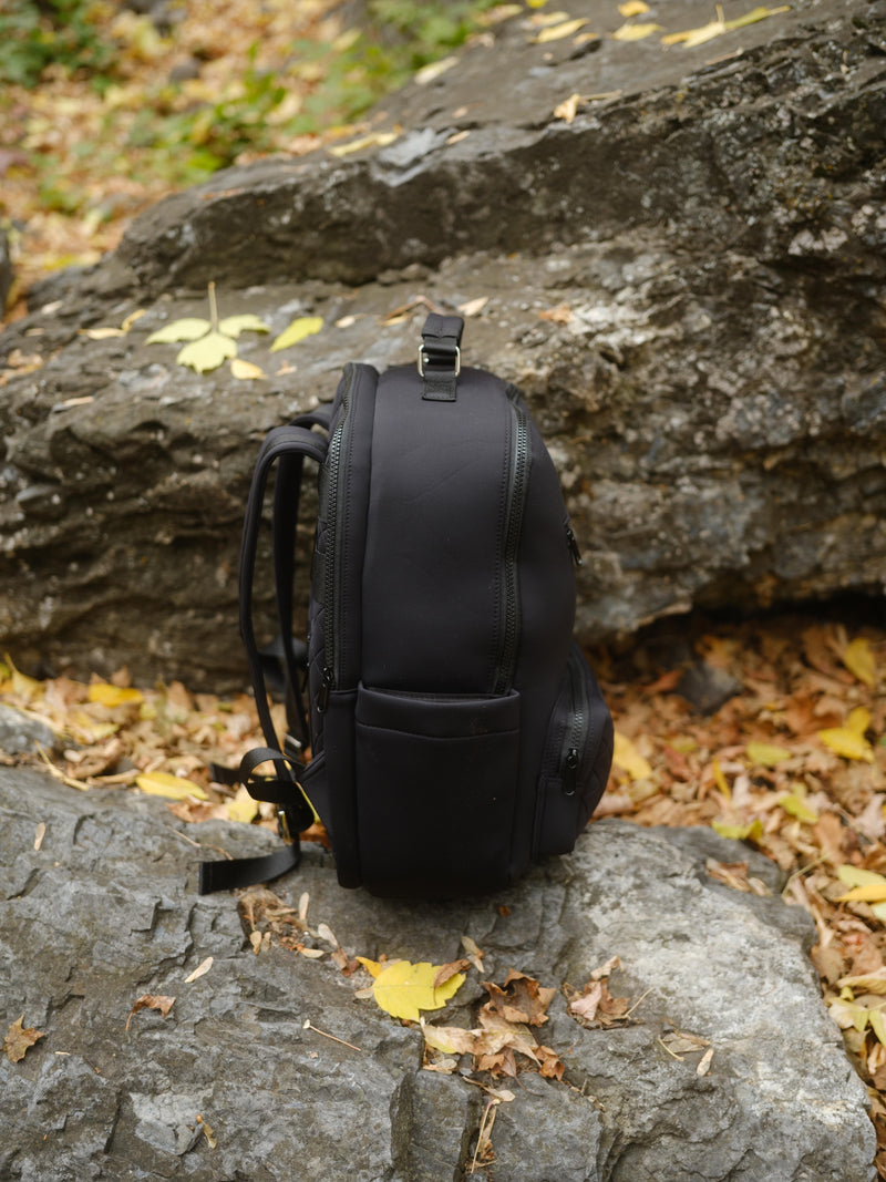 Roam Līte™ Neoprene Backpack