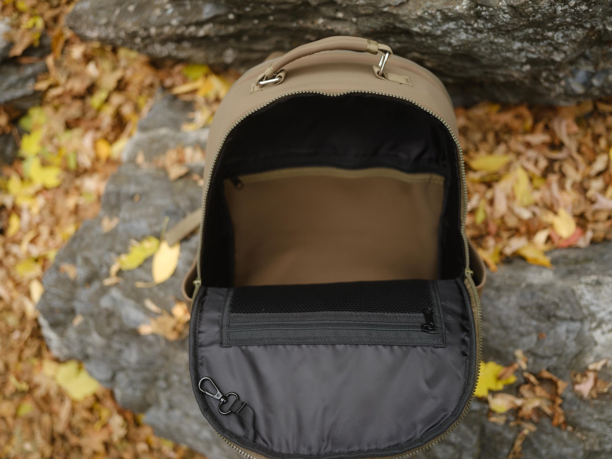 Roam Līte™ Neoprene Backpack – Rōmfrē Travel Co.