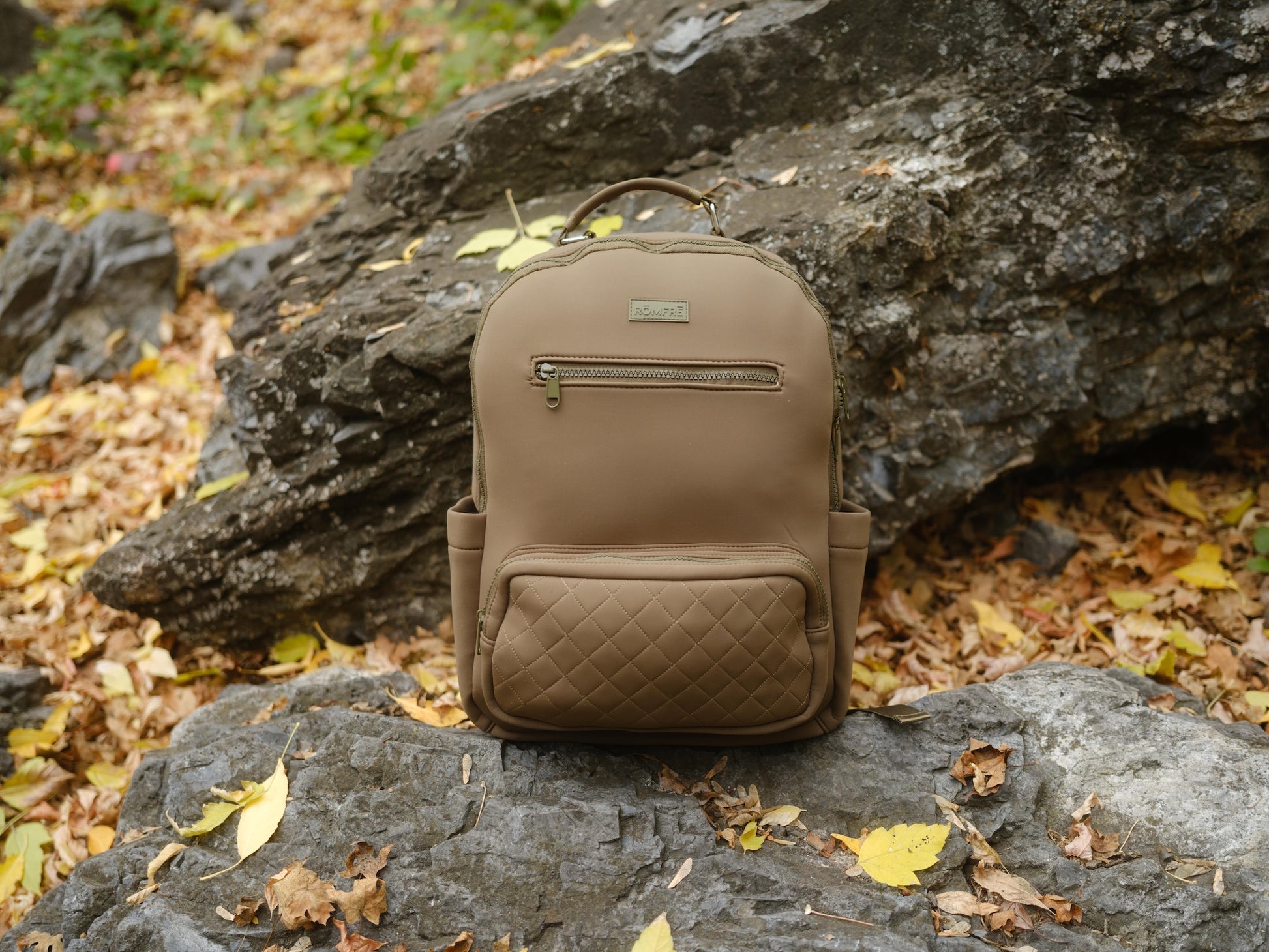 Roam Līte Neoprene Backpack Olive Green