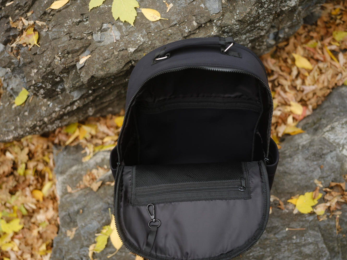 Roam Līte™ Neoprene Backpack